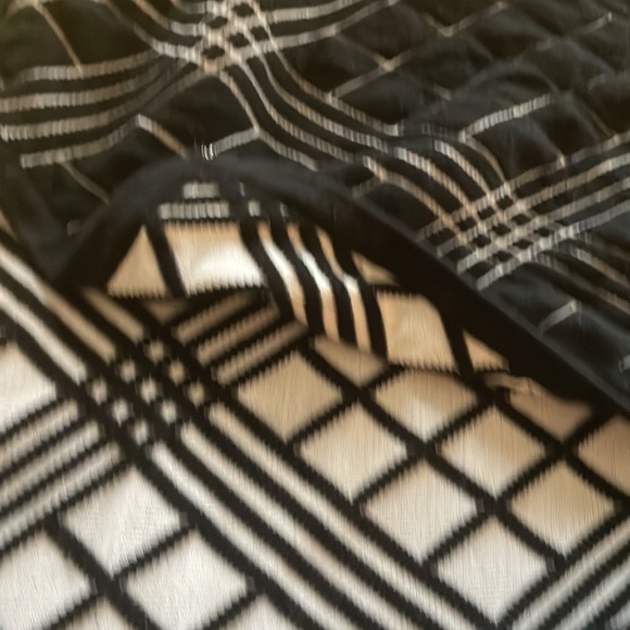 Neiman Marcus 2 piece sweater business casual stretchy - Picture 8 of 10